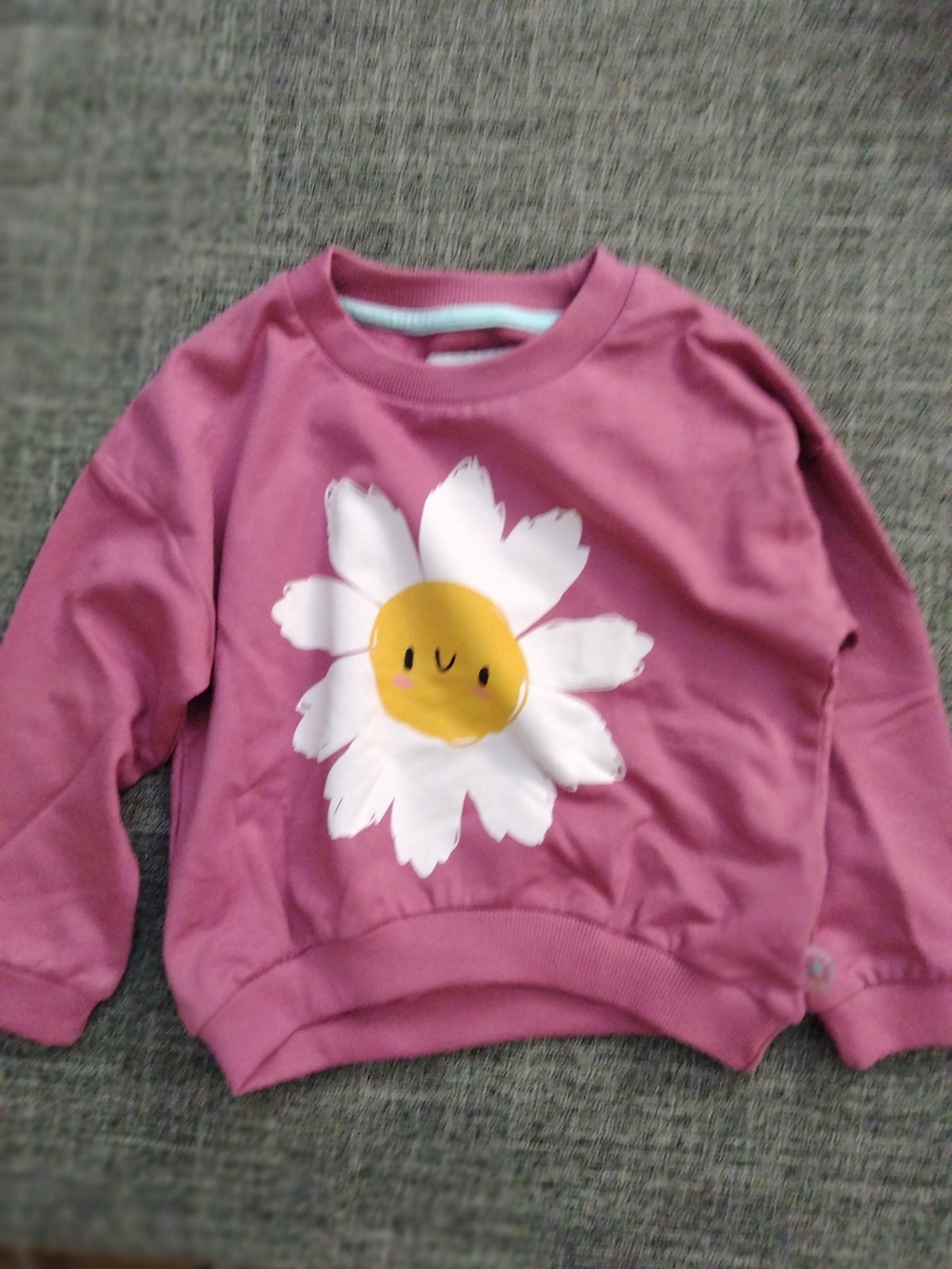 Girls' Pink Daisy Graphic Sweatshirt - Cute Floral Top